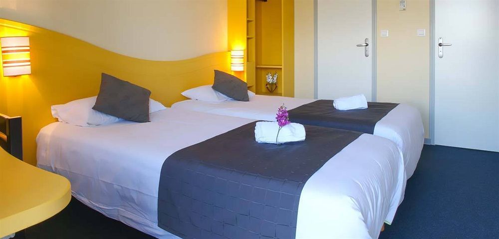 Enzo Hotels Chartres Mainvilliers By Kyriad Direct Екстериор снимка