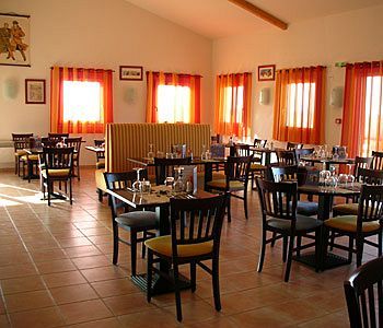 Enzo Hotels Chartres Mainvilliers By Kyriad Direct Екстериор снимка